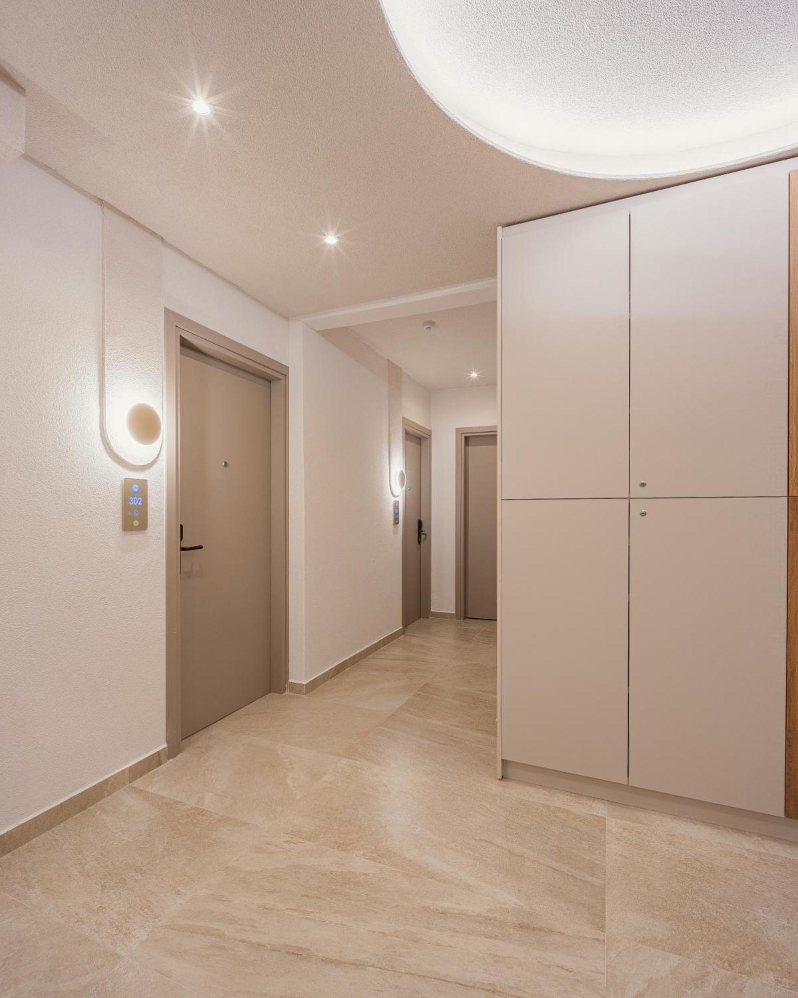 Anna Beach Suites 利迈纳里亚 外观 照片