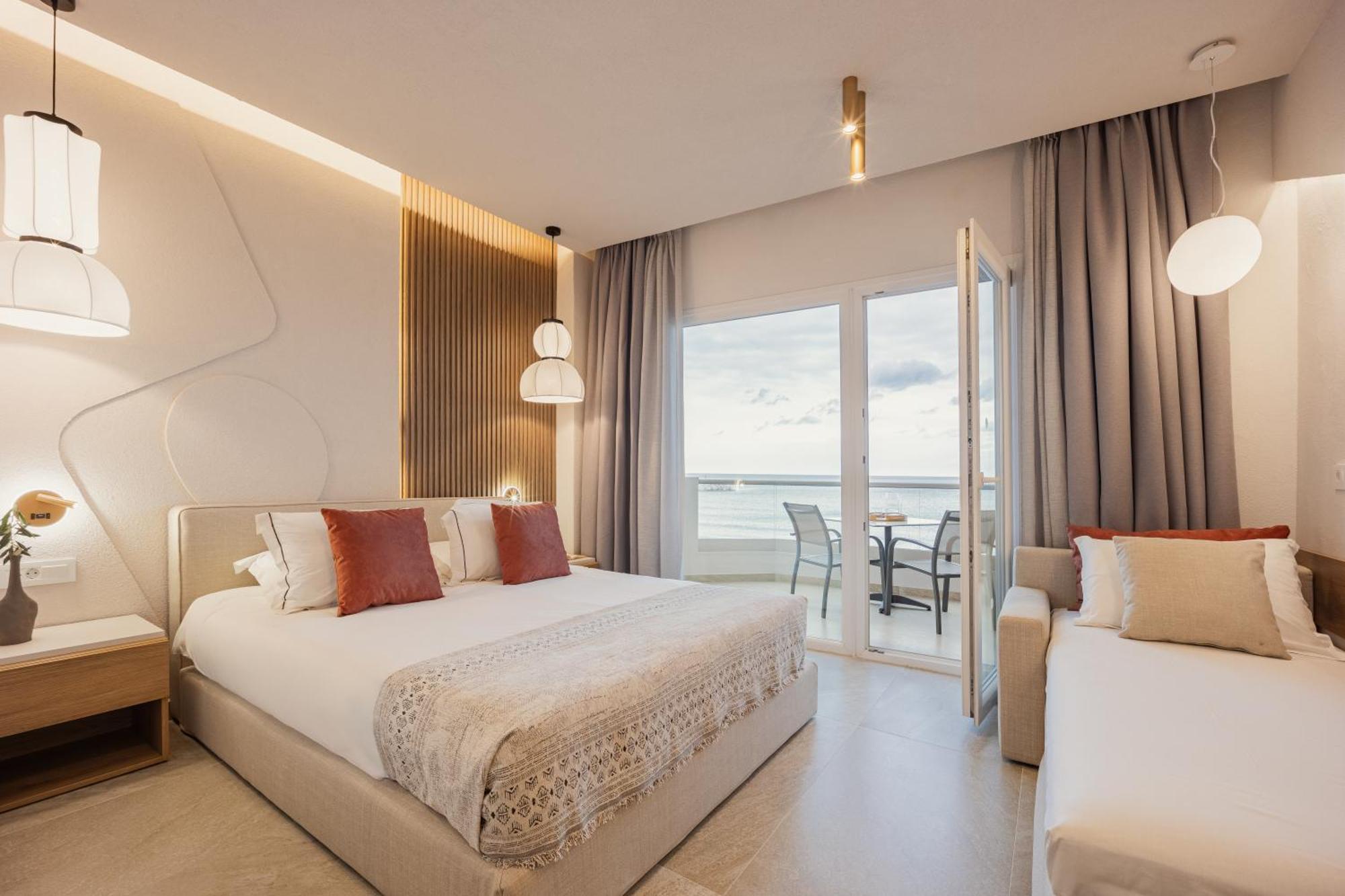 Anna Beach Suites 利迈纳里亚 外观 照片