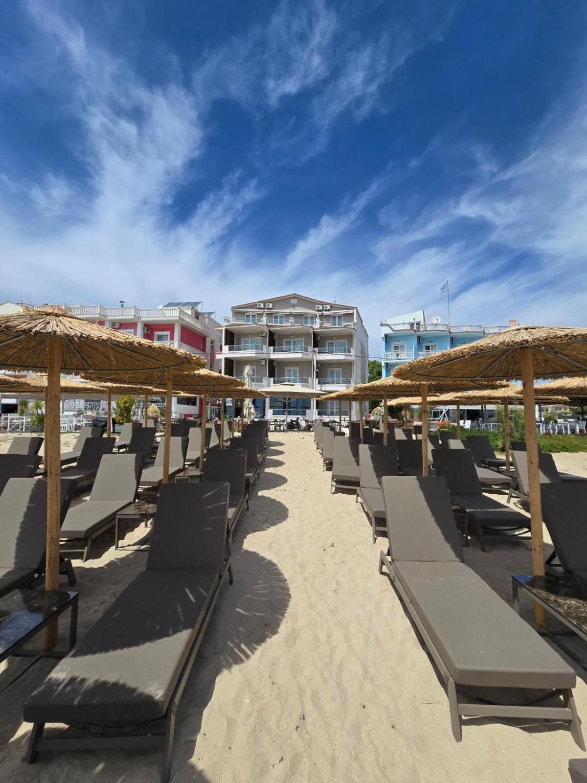 Anna Beach Suites 利迈纳里亚 外观 照片
